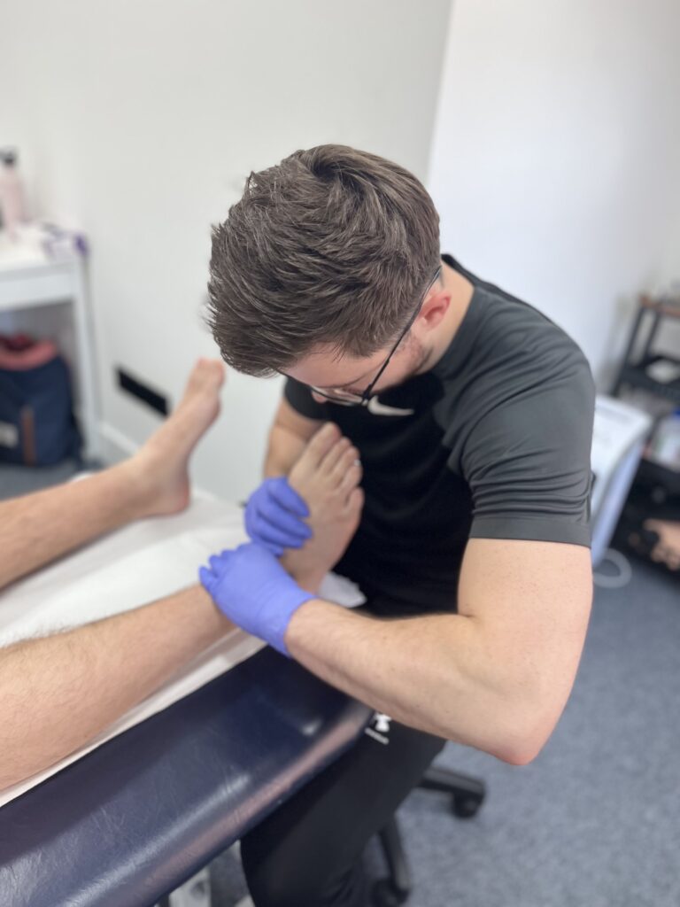 sharp physiotherapy doncaster lincoln physio clinic foot can feet cause back pain