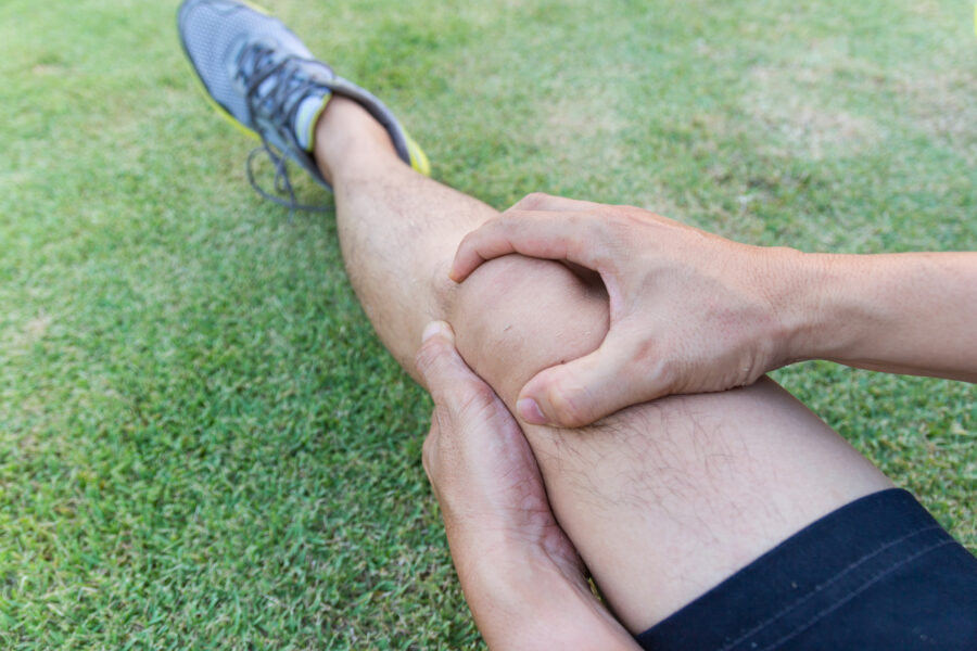 pop in the knee